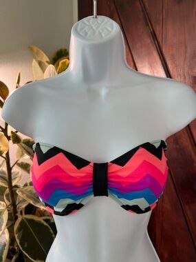 Colorful Chevron Strapless Bikini Top